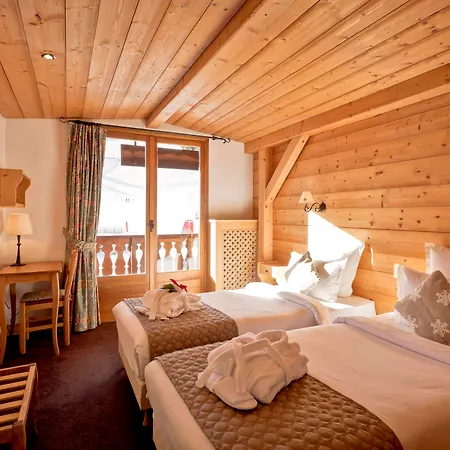 Hotell Les Flocons 3*