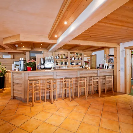 Hotell Les Flocons 3*