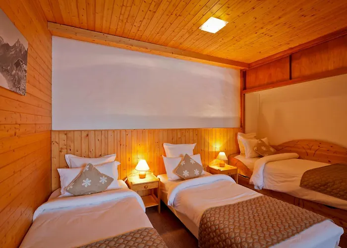 ليه فلوكونز 3* كورشوفيل