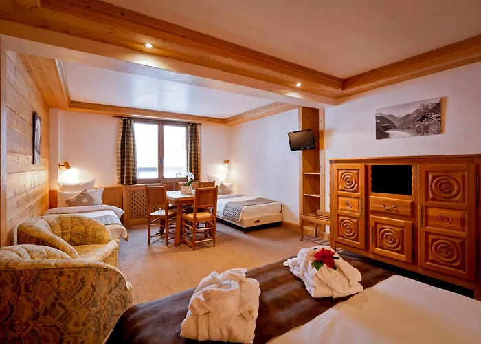 فندق ليه فلوكونز 3*