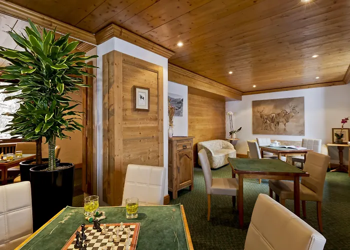 فندق ليه فلوكونز