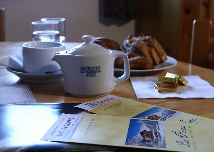 ليه فلوكونز كورشوفيل