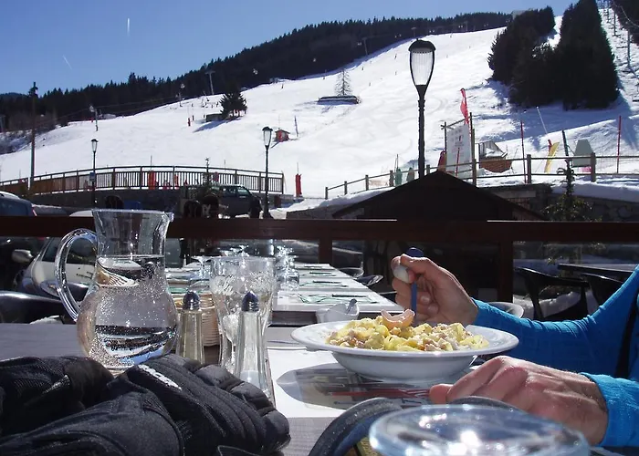 ليه فلوكونز كورشوفيل